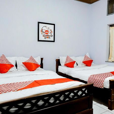 OYO 1036 Hotel Palem 1 Malang Exterior foto