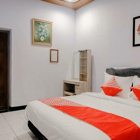 OYO 1036 Hotel Palem 1 Malang Exterior foto