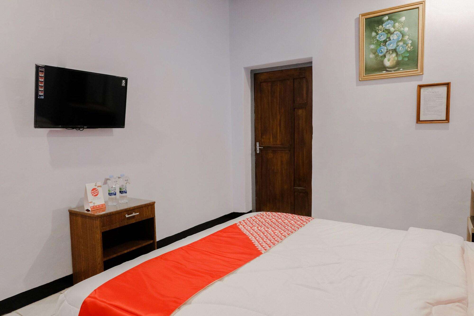OYO 1036 Hotel Palem 1 Malang Exterior foto