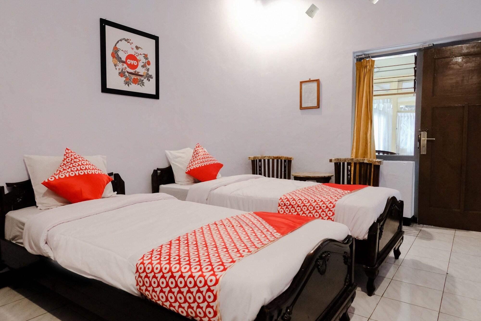 OYO 1036 Hotel Palem 1 Malang Exterior foto