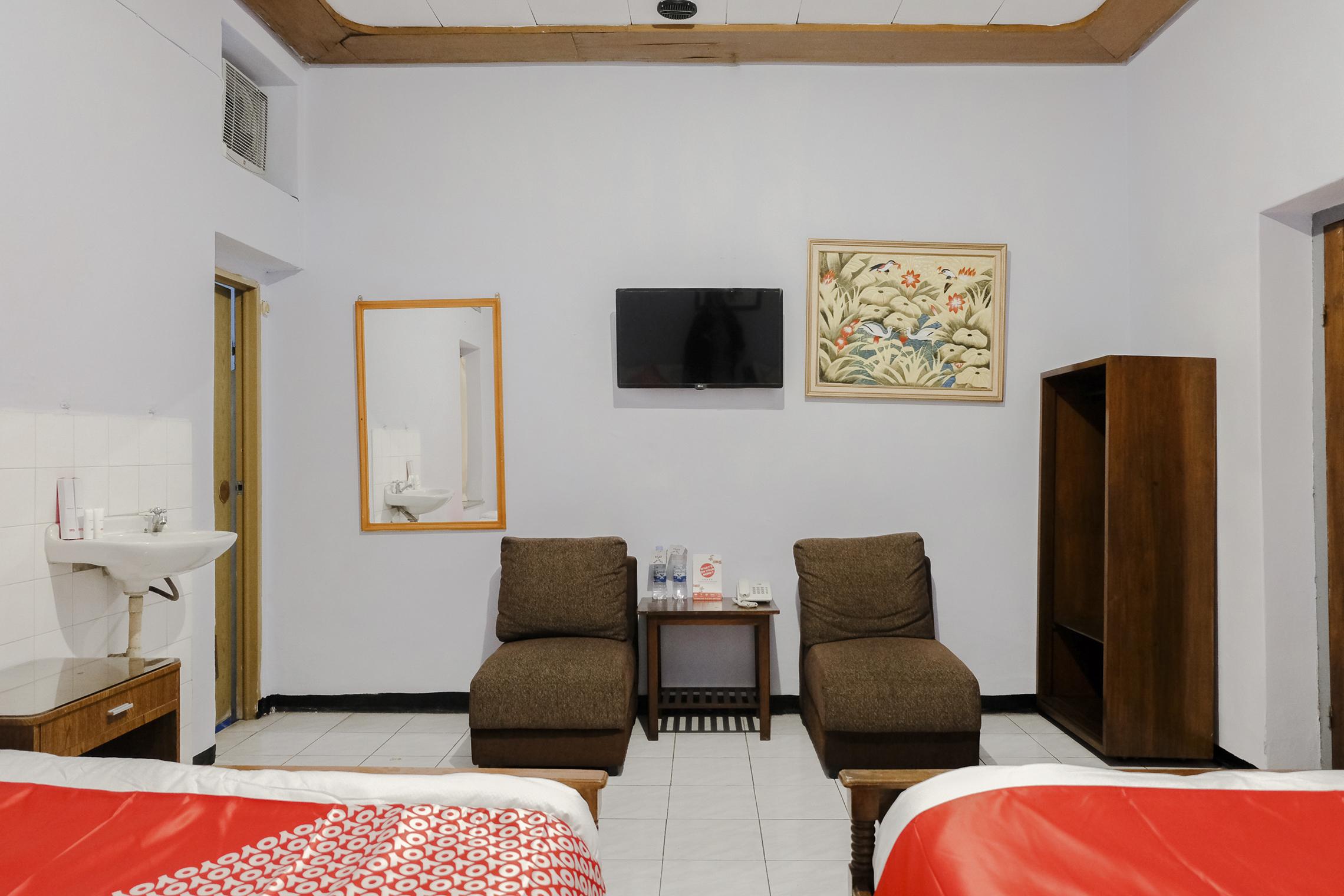 OYO 1036 Hotel Palem 1 Malang Exterior foto
