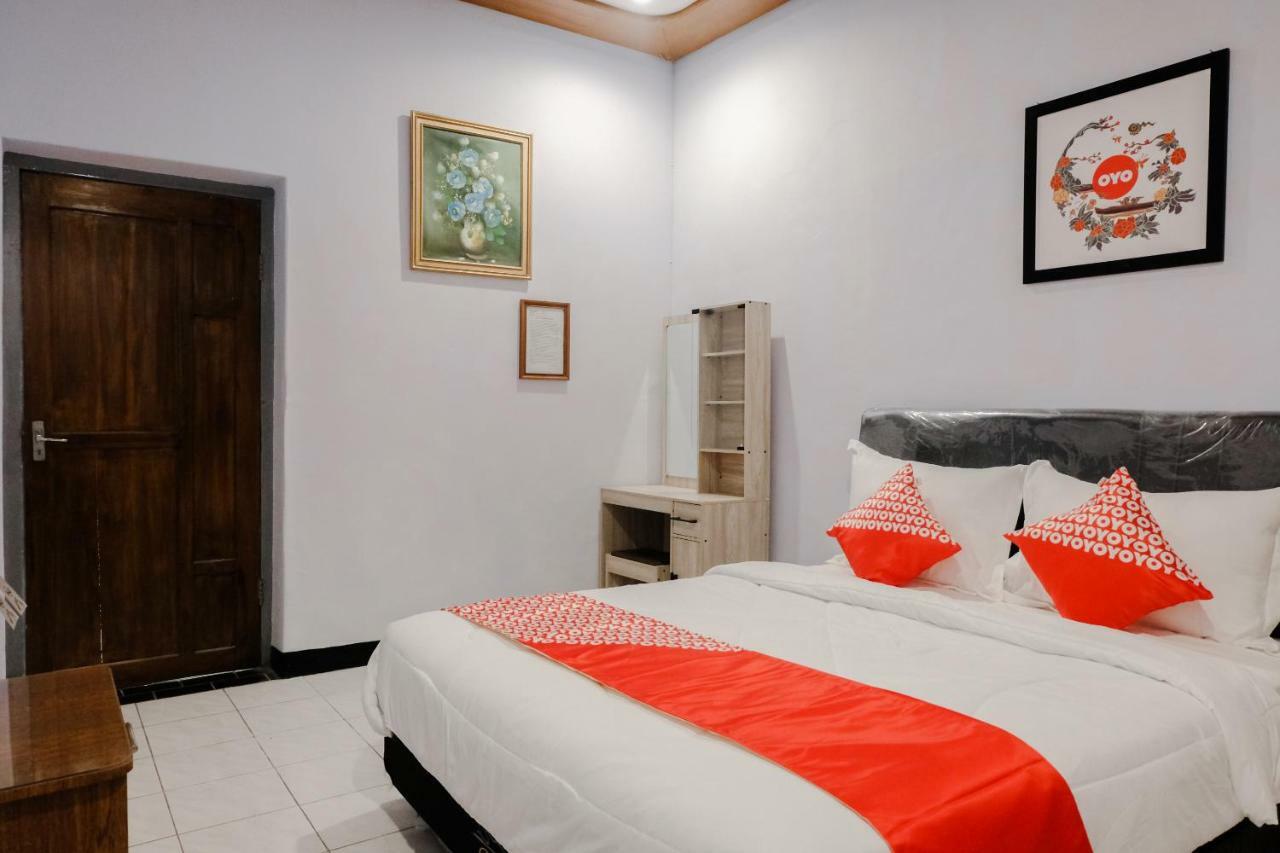 OYO 1036 Hotel Palem 1 Malang Exterior foto